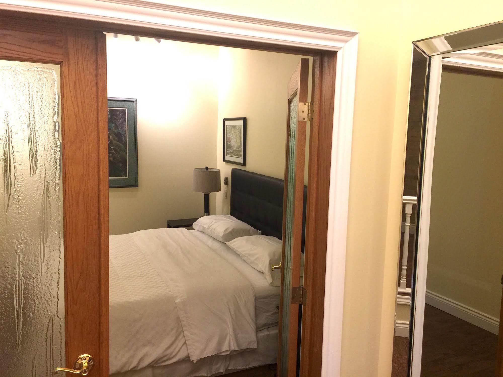 Grey Rose Suites Hanover Extérieur photo